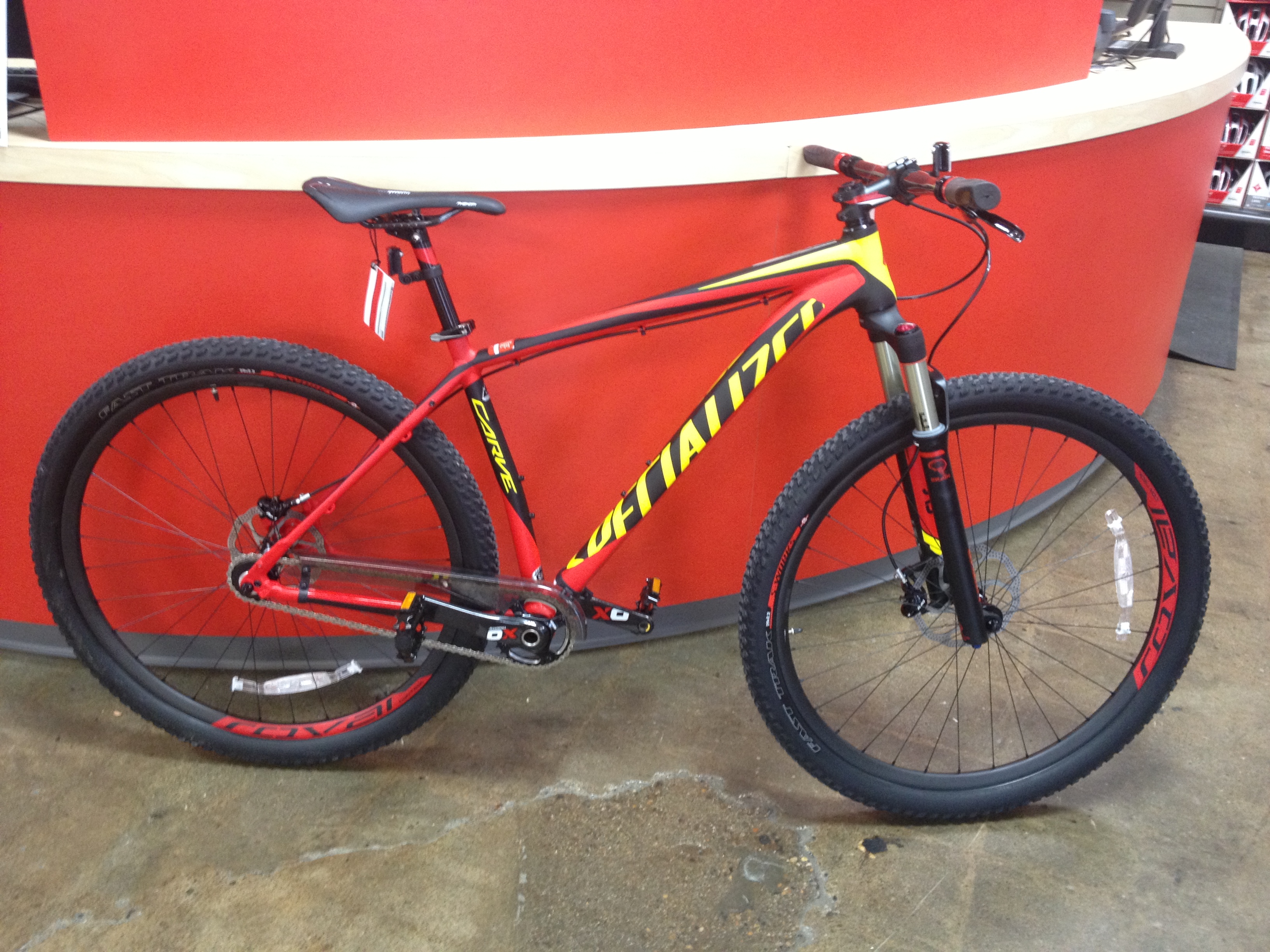 Specialized Carve Pro – Limited Edition – in store only – 2 of 150 | ERIK&#39;S Bike•Board•Ski